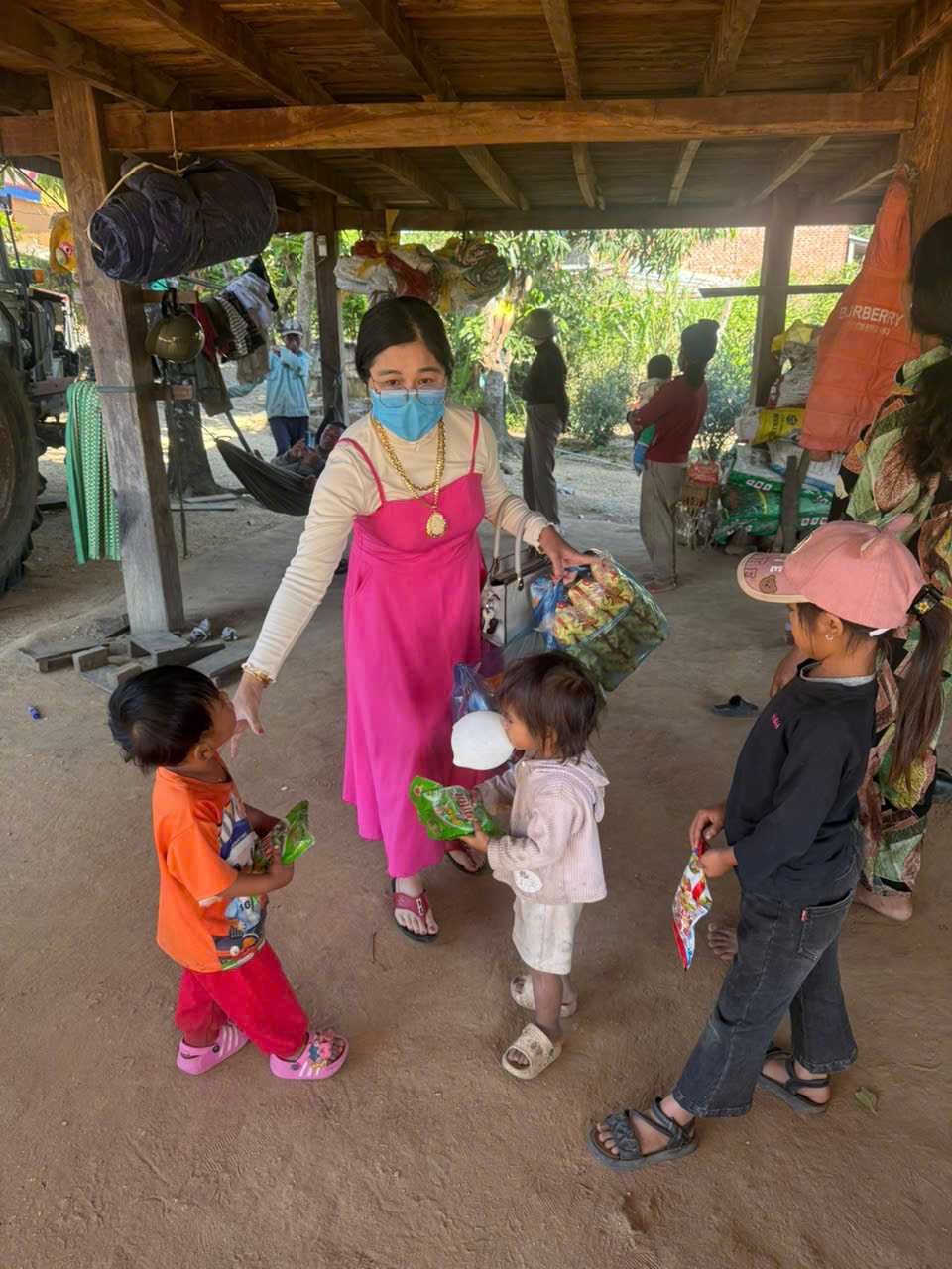 Nữ doanh nhân Hạnh Dung trở về quê cha An Khê đầu năm: Gieo duyên và lan tỏa giá trị sống